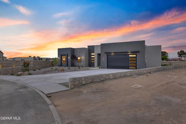 308 Rio El Jardin Drive, El Paso, TX 79932