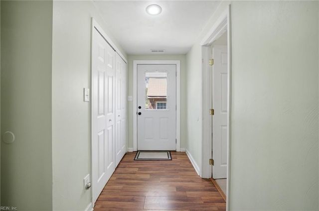 648 Luther St, Chesapeake, VA 23322