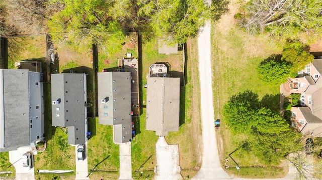 648 Luther St, Chesapeake, VA 23322