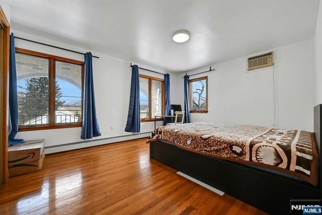 34 Locust Street, Elmwood Park, NJ 07407