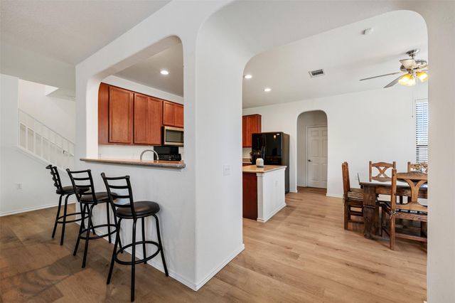 6317 Baythorne DR, Austin, TX 78747