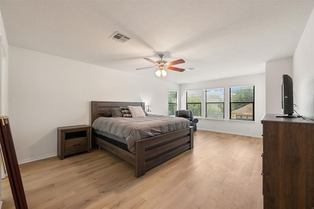 6317 Baythorne DR, Austin, TX 78747
