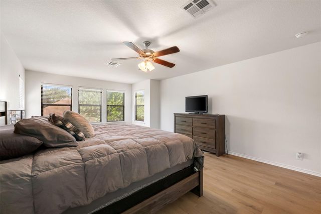 6317 Baythorne DR, Austin, TX 78747