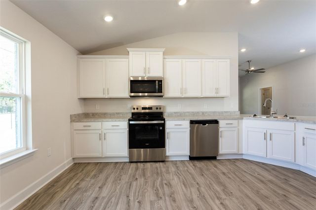 54 PONY EXPRESS DRIVE, Palm Coast, FL 32164