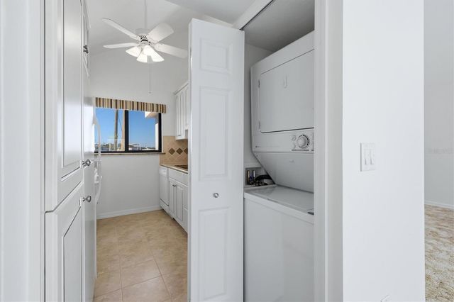 1585 TARPON CENTER DRIVE 29, Venice, FL 34285