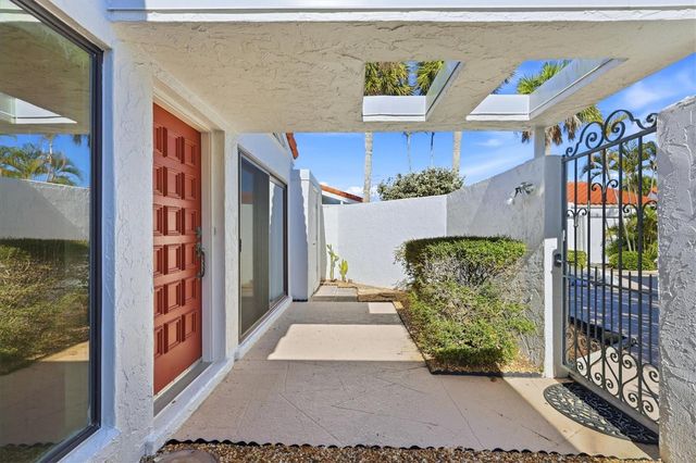 1585 TARPON CENTER DRIVE 29, Venice, FL 34285