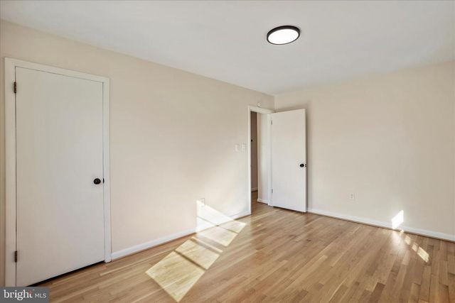 373 WALTON ST, Strasburg, VA 22657