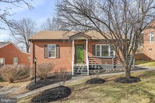 373 WALTON ST, Strasburg, VA 22657