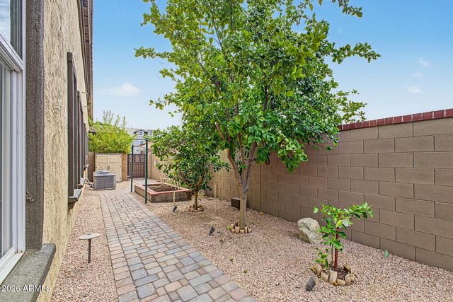10646 E NIDO Avenue, Mesa, AZ 85209