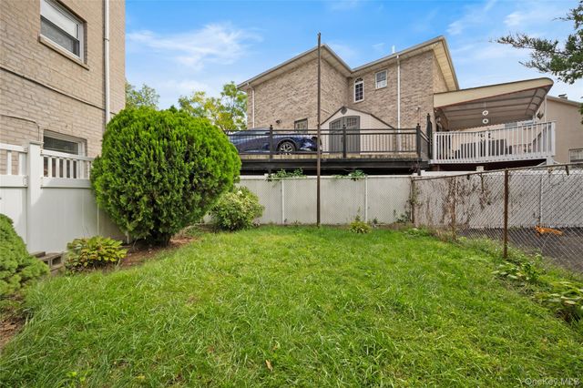 3270 Middletown Road, Bronx, NY 10465