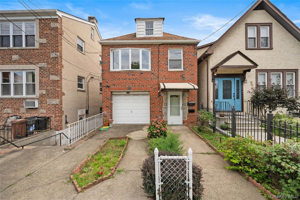 3270 Middletown Road, Bronx, NY 10465