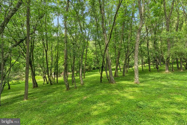 4 QUIET BROOK CT, Parkton, MD 21120
