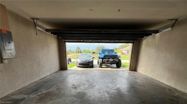 3513 30th ST SW, Lehigh Acres, FL 33976