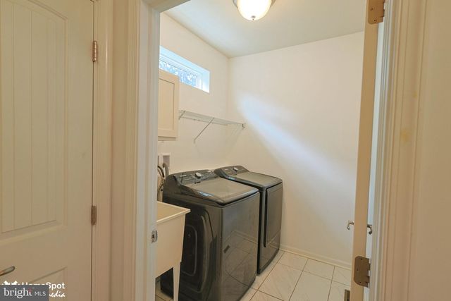 3551 DAYLILY DR, Emmaus, PA 18049