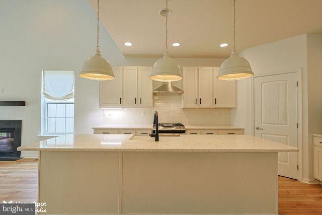 3551 DAYLILY DR, Emmaus, PA 18049
