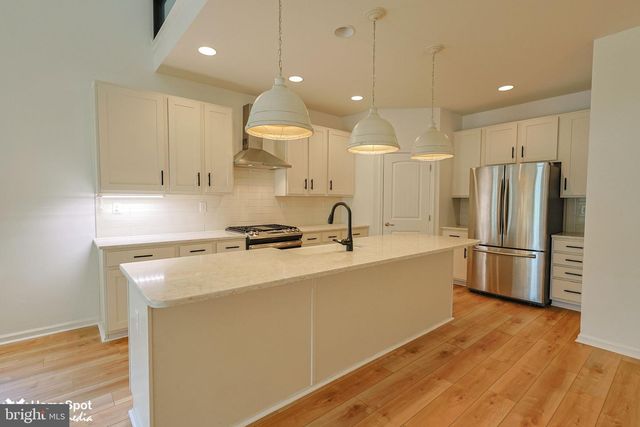 3551 DAYLILY DR, Emmaus, PA 18049