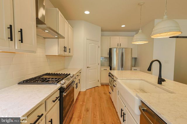 3551 DAYLILY DR, Emmaus, PA 18049