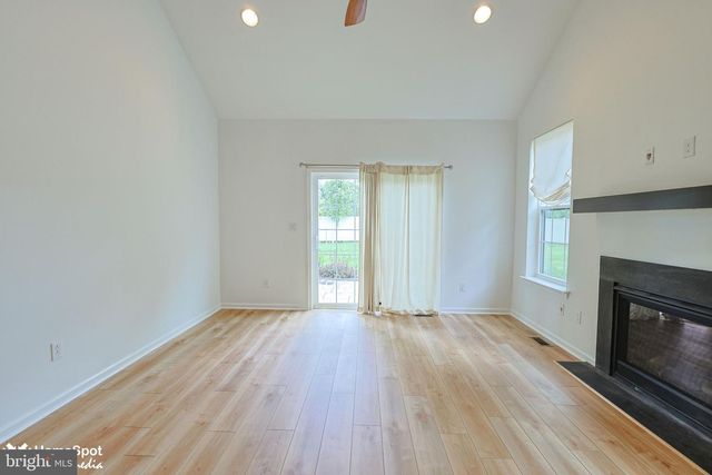 3551 DAYLILY DR, Emmaus, PA 18049