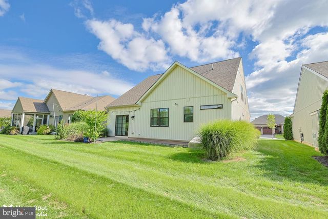 3551 DAYLILY DR, Emmaus, PA 18049