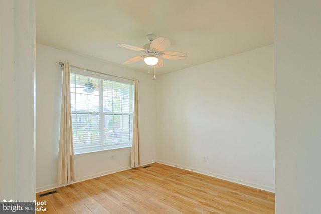 3551 DAYLILY DR, Emmaus, PA 18049