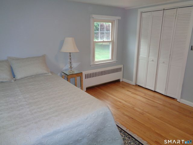 22 Scarborough Road, Manchester, CT 06040