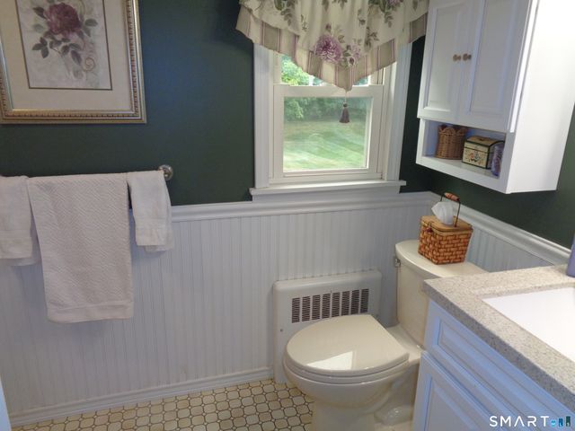 22 Scarborough Road, Manchester, CT 06040