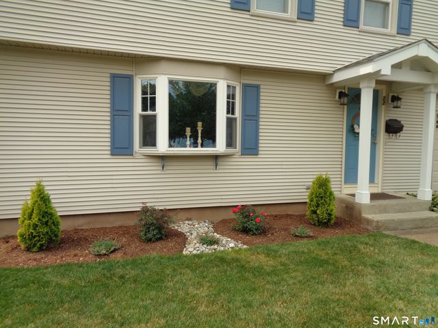 22 Scarborough Road, Manchester, CT 06040
