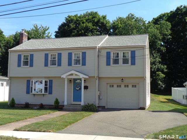 22 Scarborough Road, Manchester, CT 06040