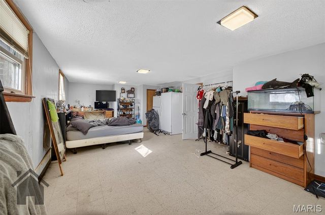 803 Paris Road, Waynesville, MO 65583