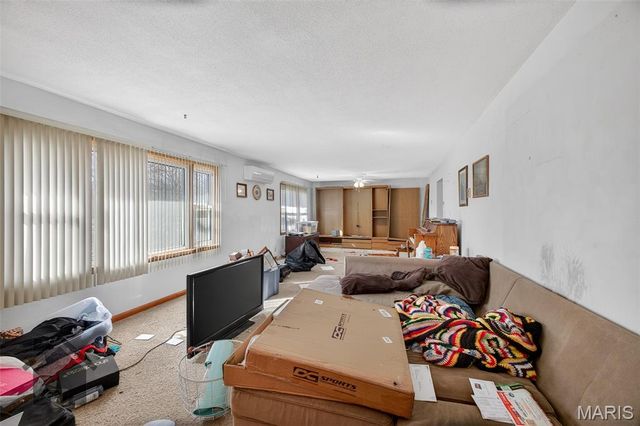 803 Paris Road, Waynesville, MO 65583