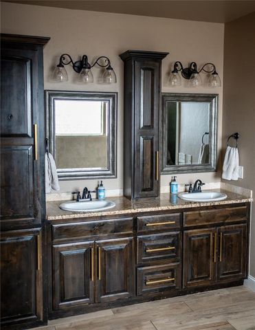 1308 Glenmere Court, Edmond, OK 73003