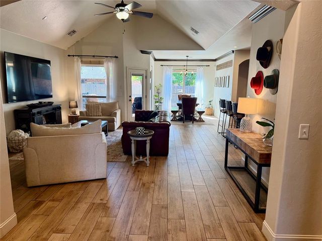 1308 Glenmere Court, Edmond, OK 73003