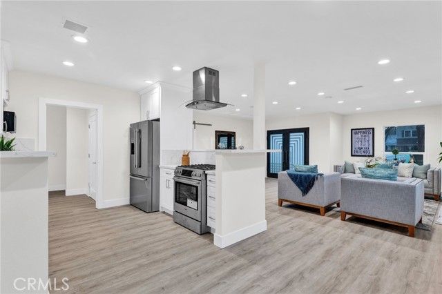 5010 Sunnyslope Avenue, Sherman Oaks, CA 91423