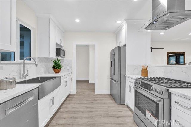 5010 Sunnyslope Avenue, Sherman Oaks, CA 91423