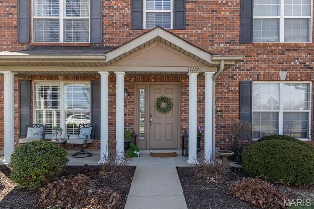 1117 Ridgeway Drive, Lake St Louis, MO 63367