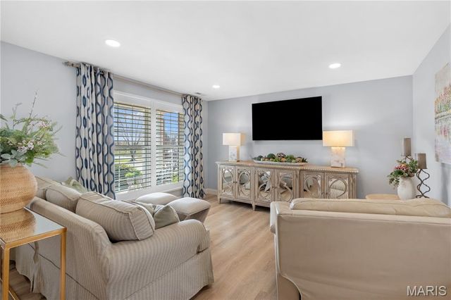 1117 Ridgeway Drive, Lake St Louis, MO 63367