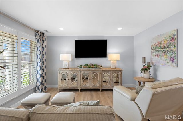 1117 Ridgeway Drive, Lake St Louis, MO 63367