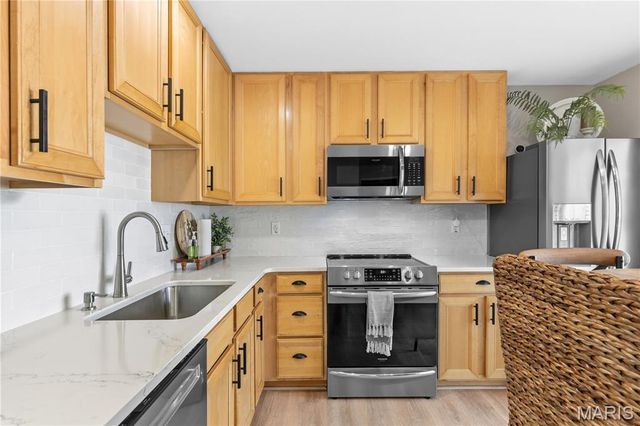 1117 Ridgeway Drive, Lake St Louis, MO 63367