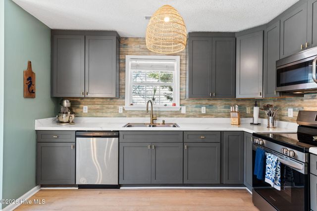 107 NW 16th Street, Oak Island, NC 28465