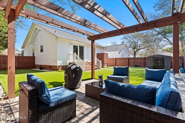 107 NW 16th Street, Oak Island, NC 28465