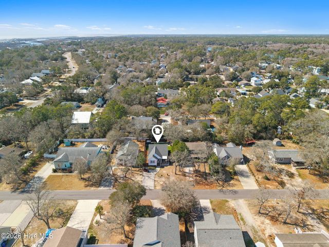 107 NW 16th Street, Oak Island, NC 28465