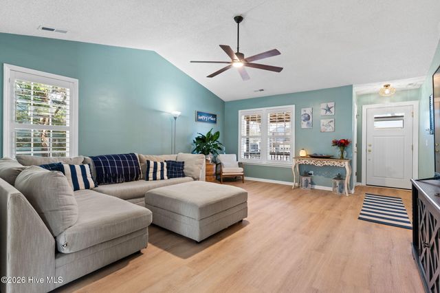 107 NW 16th Street, Oak Island, NC 28465