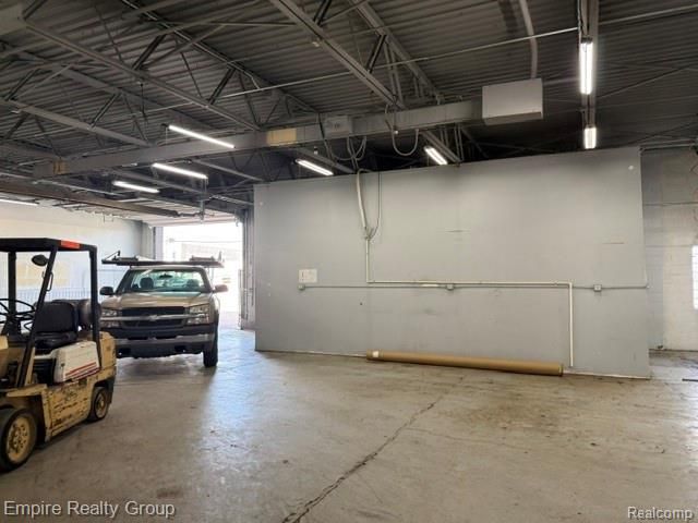22845 Hoover Road, Warren, MI 48089