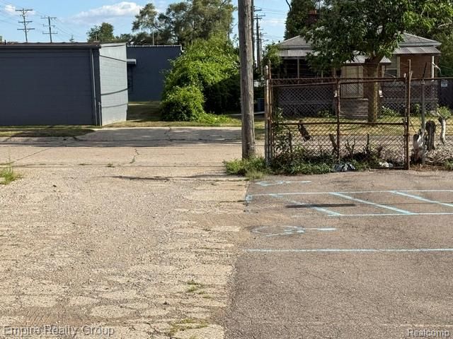 22845 Hoover Road, Warren, MI 48089