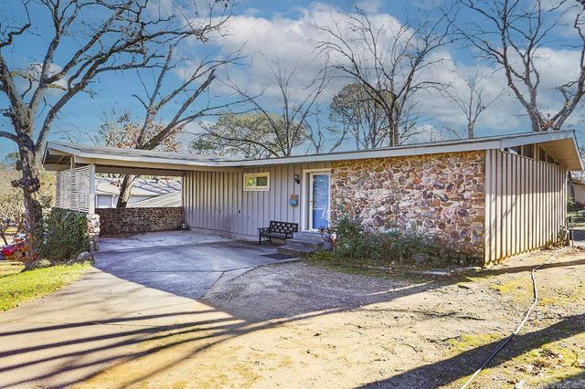 9717 Treasure Hill, Little Rock, AR 72205