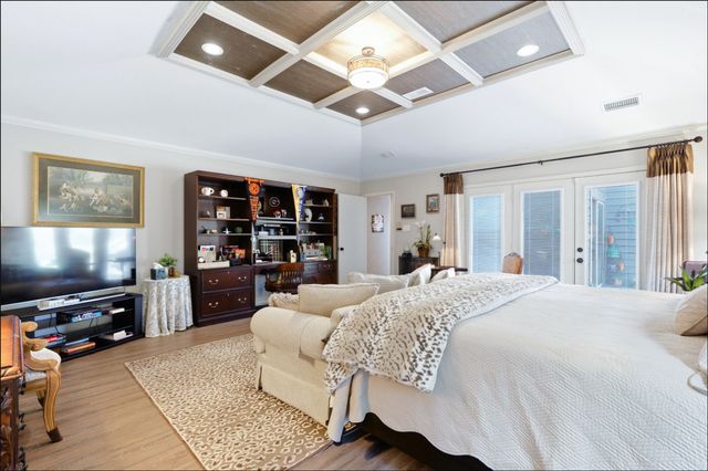 5718 Over Downs Drive, Dallas, TX 75230