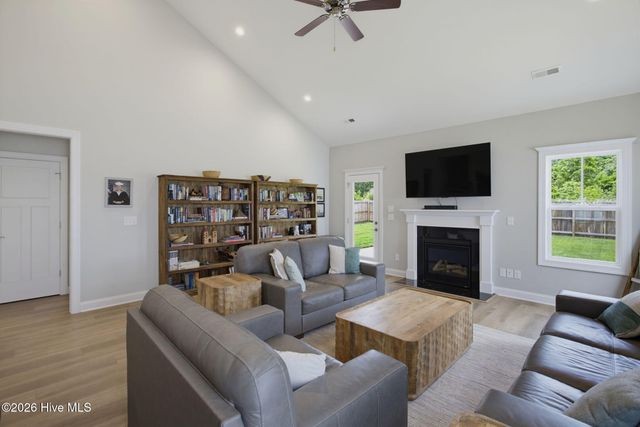 2742 Longleaf Pine Circle, Leland, NC 28451