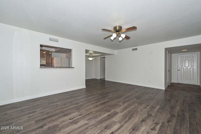 2532 E BLUEFIELD Avenue, Phoenix, AZ 85032