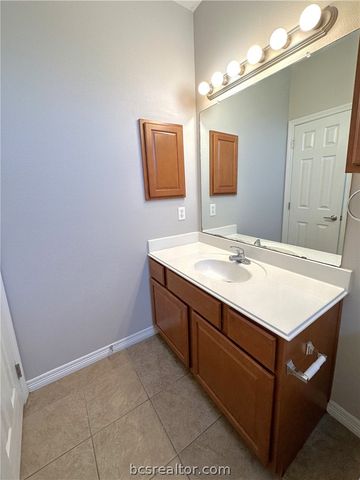 305 Holleman Drive E 1504, College Station, TX 77840