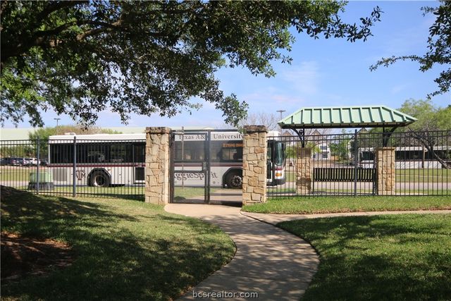 305 Holleman Drive E 1504, College Station, TX 77840